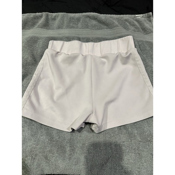 Addias Women's Shorts - Picture 2 of 3